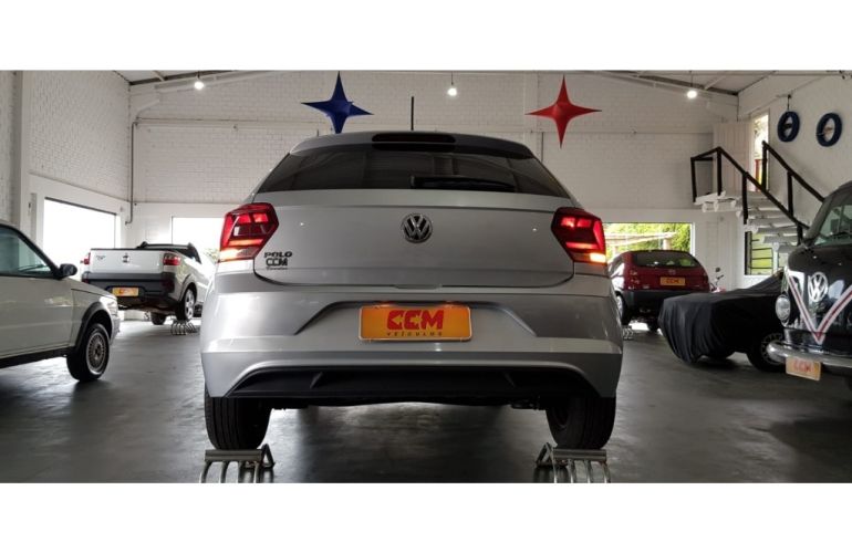 Volkswagen Polo 1.0 - Foto #5