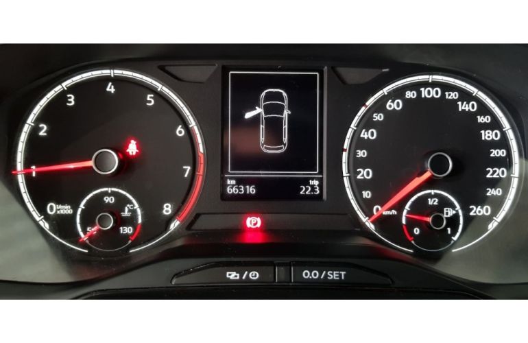 Volkswagen Polo 1.0 - Foto #9