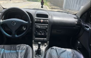 Chevrolet Astra Hatch Advantage 2.0 (Flex) - Foto #3