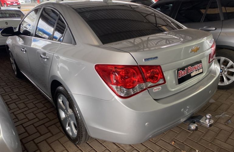Chevrolet Cruze LT 1.8 16V Ecotec (Aut)(Flex) - Foto #4