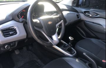 Chevrolet Onix 1.0 LT - Foto #10