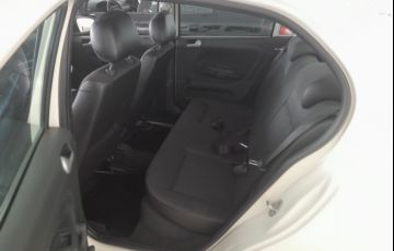 Volkswagen Voyage (G6) Comfortline 1.6 (Flex) - Foto #7