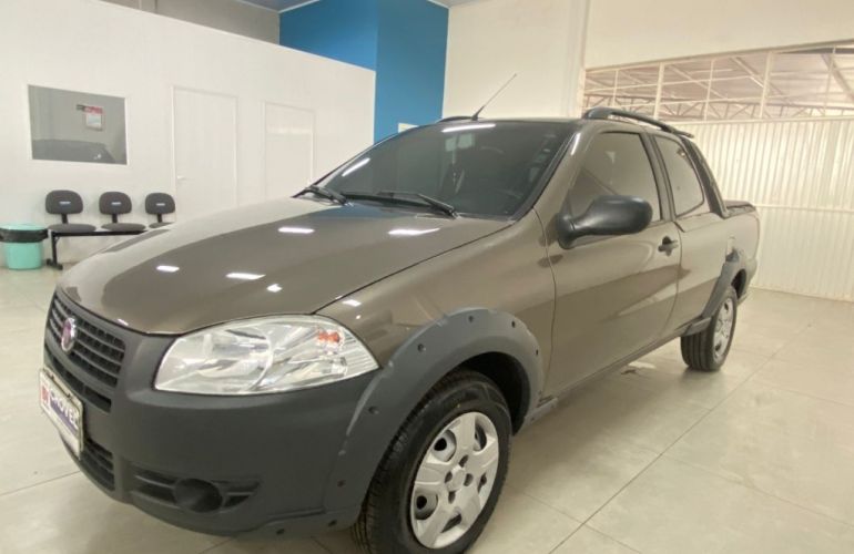 Fiat Strada Working 1.4 (Flex) (Cabine Dupla) - Foto #1