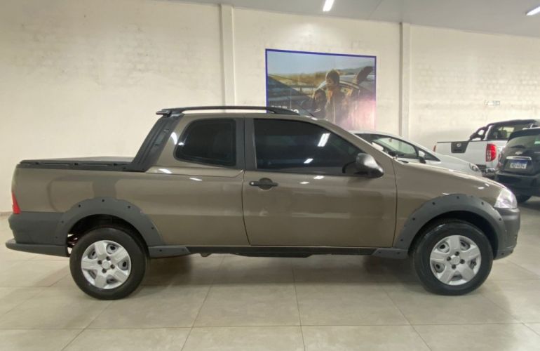 Fiat Strada Working 1.4 (Flex) (Cabine Dupla) - Foto #2