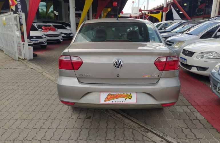 Volkswagen Voyage (G6) Comfortline 1.6 (Flex) - Foto #5