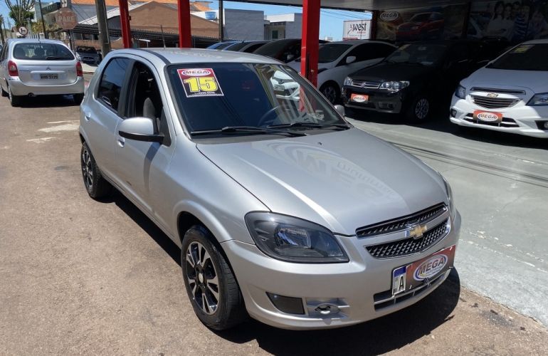 Chevrolet Celta LT 1.0 (Flex) - Foto #3