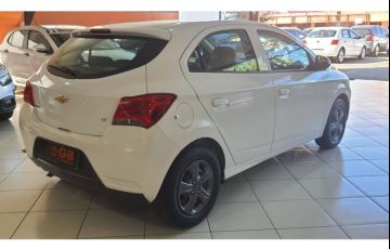 Chevrolet Onix 1.0 LT (Flex) - Foto #5