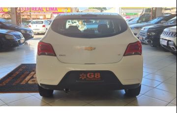 Chevrolet Onix 1.0 LT (Flex) - Foto #6