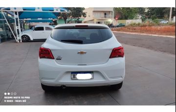 Chevrolet Onix 1.0 Joy SPE/4 - Foto #6