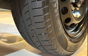 Fiat Mobi 1.0 8V Evo Like - Foto #8