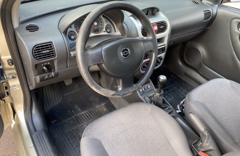 Chevrolet Corsa Sedan Premium 1.4 (Flex) - Foto #9