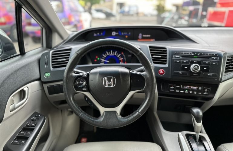 Honda Civic LXS 1.8 i-VTEC (Aut) (Flex) - Foto #7