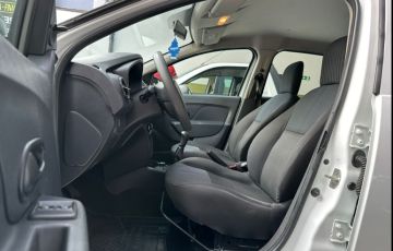 Renault Sandero 1.0 12v Sce Authentique - Foto #10