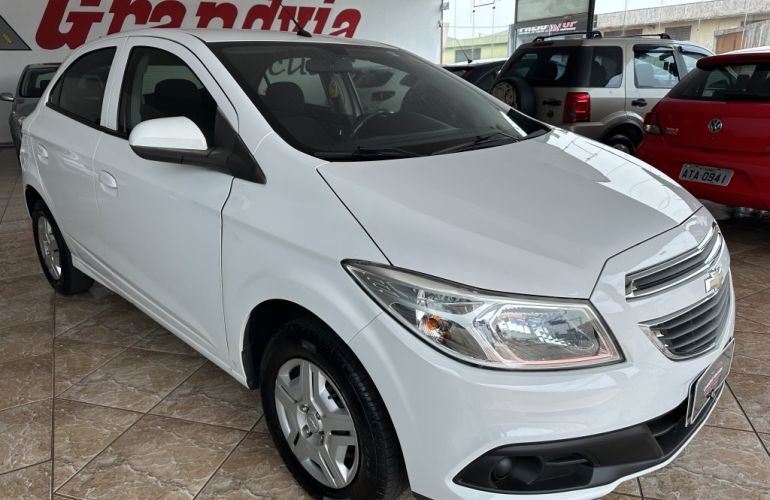 Chevrolet Onix 1.0 LT (Flex) - Foto #1