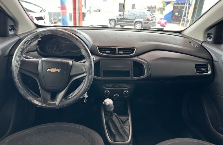 Chevrolet Onix 1.0 LT (Flex) - Foto #8