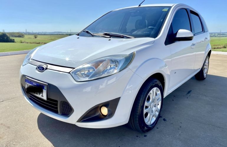 Ford Fiesta Hatch 1.6 (Flex) - Foto #1