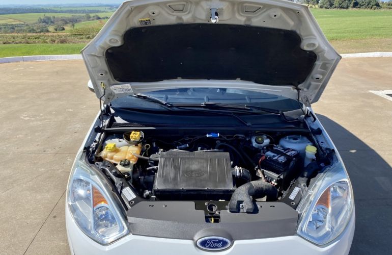 Ford Fiesta Hatch 1.6 (Flex) - Foto #9