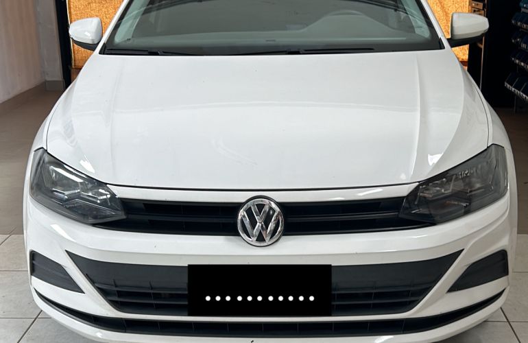 Volkswagen Polo 1.0 (Flex) - Foto #2