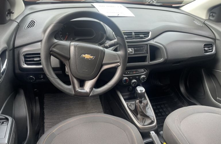 Chevrolet Onix 1.0 LT (Flex) - Foto #2