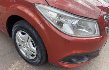 Chevrolet Onix 1.0 LT (Flex) - Foto #10