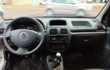 Renault Clio Expression 1.0 16V (Flex) - Foto #8