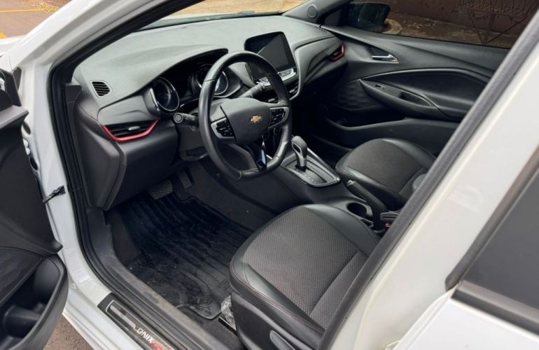 Chevrolet Onix 1.0 Turbo RS (Aut) - Foto #5