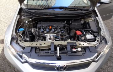 Honda Civic LXS 1.8 i-VTEC (Aut) (Flex) - Foto #4