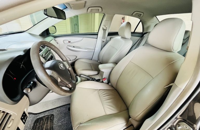 Toyota Corolla Sedan GLi 1.8 16V (flex) - Foto #8