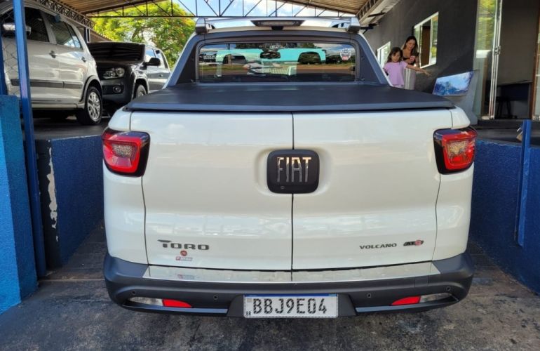 Fiat Toro Volcano 2.0 diesel AT9 4x4 - Foto #4