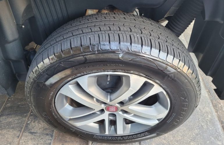 Fiat Toro Volcano 2.0 diesel AT9 4x4 - Foto #7