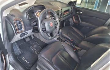 Fiat Toro Volcano 2.0 diesel AT9 4x4 - Foto #8
