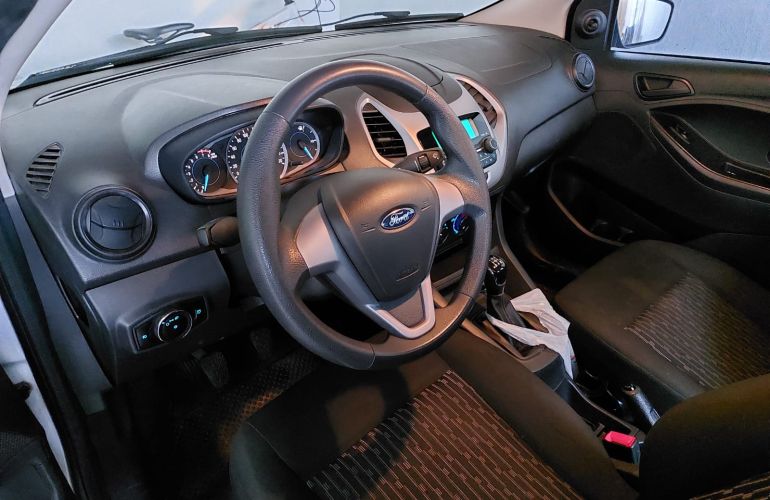 Ford Ka Sedan SE Plus 1.0 (Flex) - Foto #5