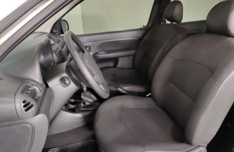Renault Clio Authentique 1.0 16V (Flex) 2p - Foto #7