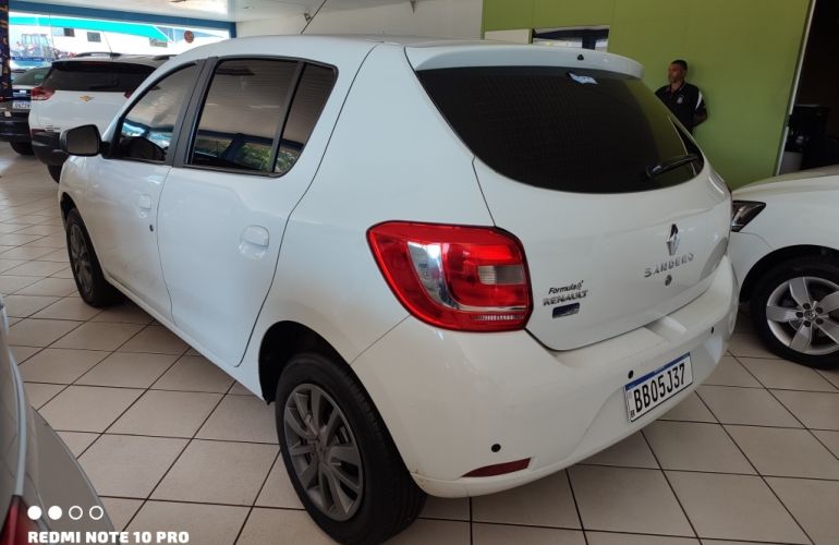 Renault Sandero Expression 1.0 12V SCe (Flex) - Foto #3