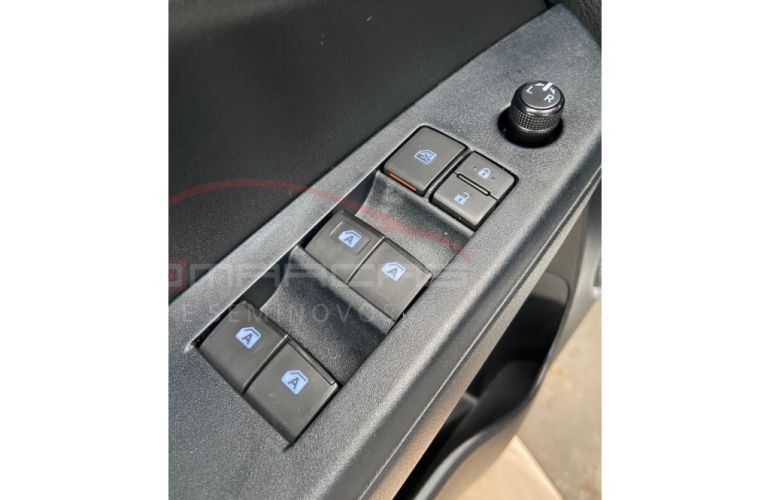 Toyota Yaris 1.3 XL Connect Plus Tech CVT - Foto #9