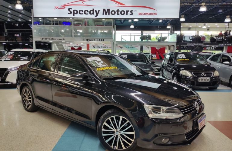 Volkswagen Jetta 2.0 TSi Highline 200cv - Foto #1