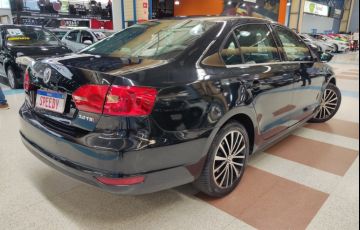 Volkswagen Jetta 2.0 TSi Highline 200cv - Foto #2