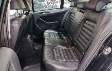 Volkswagen Jetta 2.0 TSi Highline 200cv - Foto #6