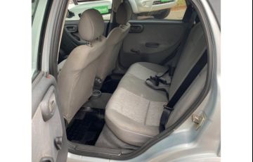 Chevrolet Corsa Sedan Maxx 1.0 VHC (Flex) - Foto #9