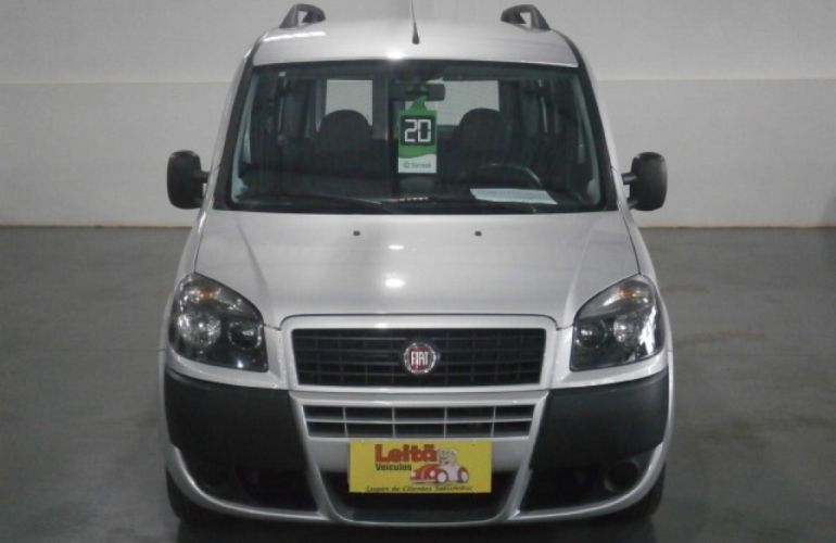 Fiat Doblò Essence 1.8 7L (Flex) - Foto #2