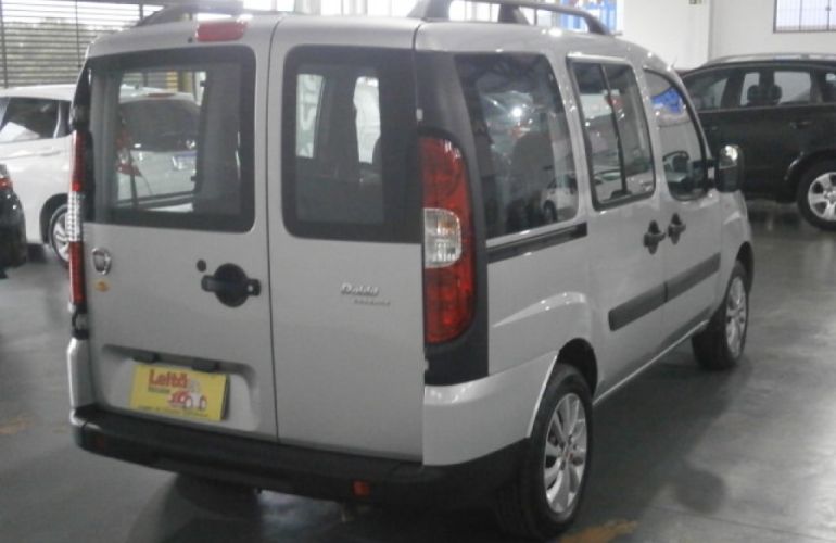 Fiat Doblò Essence 1.8 7L (Flex) - Foto #6