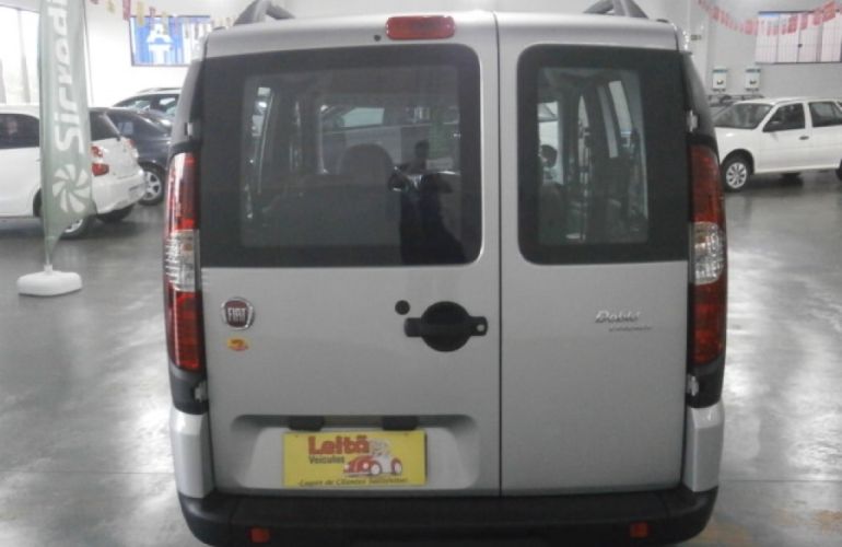 Fiat Doblò Essence 1.8 7L (Flex) - Foto #7