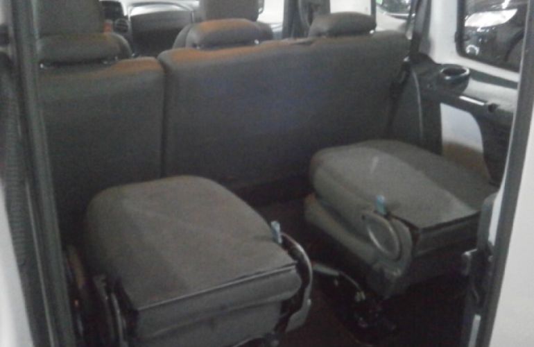 Fiat Doblò Essence 1.8 7L (Flex) - Foto #9