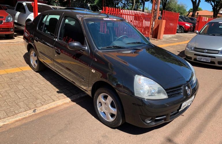 Renault Clio Sedan Privilége 1.6 16V (flex) - Foto #4