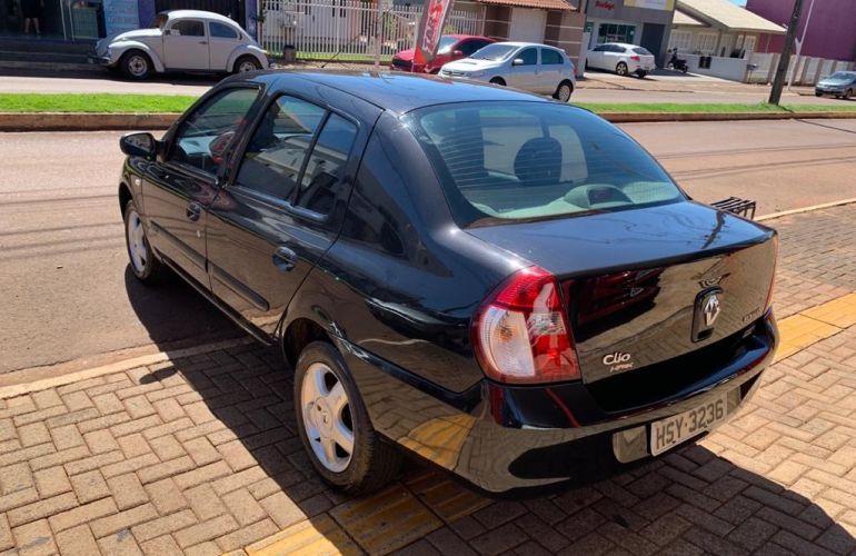 Renault Clio Sedan Privilége 1.6 16V (flex) - Foto #6