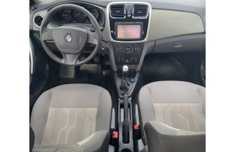 Renault Logan Expression 1.0 16V (Flex) - Foto #6