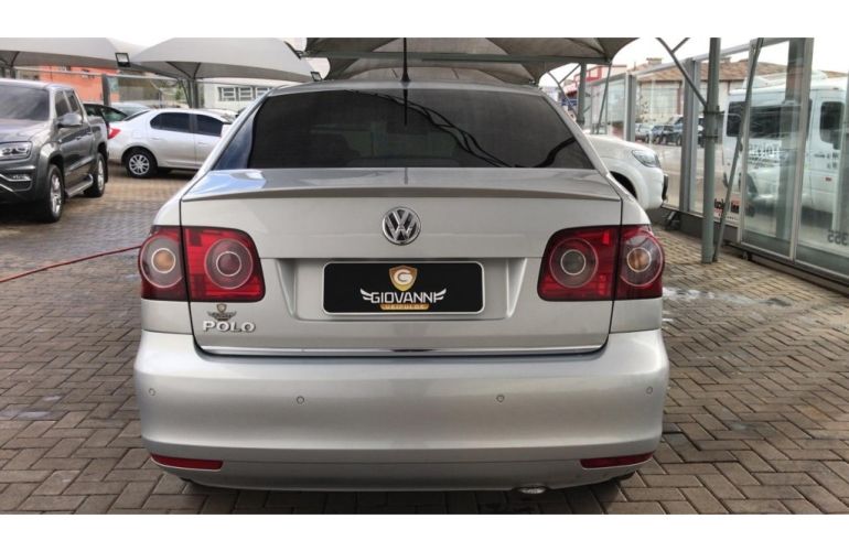Volkswagen Polo Sedan Comfortline 1.6 8V (Flex) - Foto #2