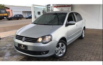 Volkswagen Polo Sedan Comfortline 1.6 8V (Flex) - Foto #5