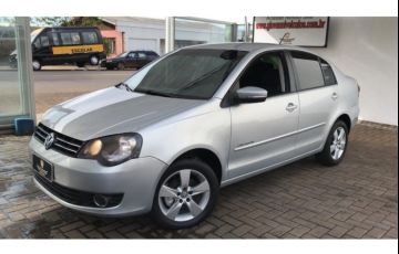 Volkswagen Polo Sedan Comfortline 1.6 8V (Flex) - Foto #6