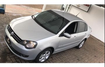 Volkswagen Polo Sedan Comfortline 1.6 8V (Flex) - Foto #9